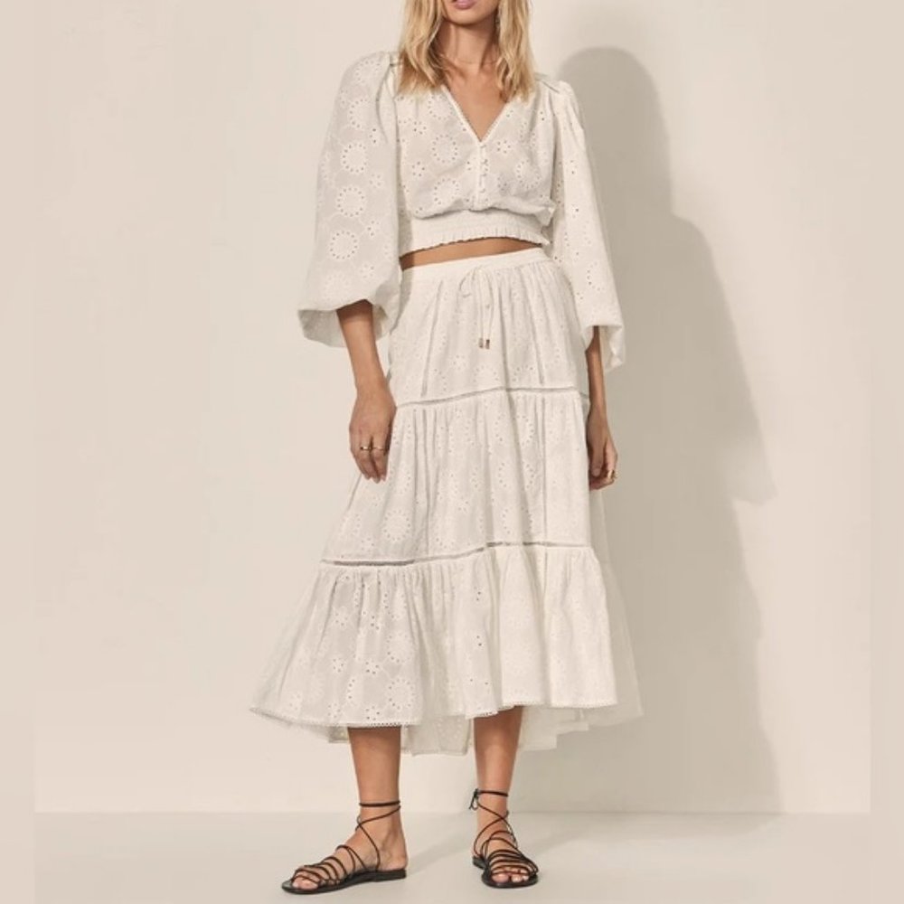 KIVARI Farah White Broderie Anglaise Embroidered Long Sleeve Crop Top Blouse